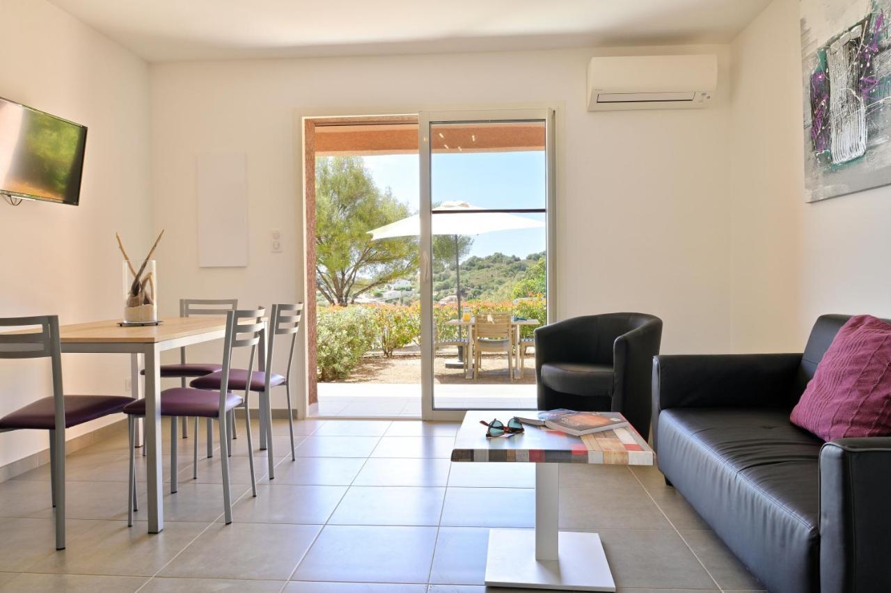 Residence Roc E Mare Тиуксия Стая снимка