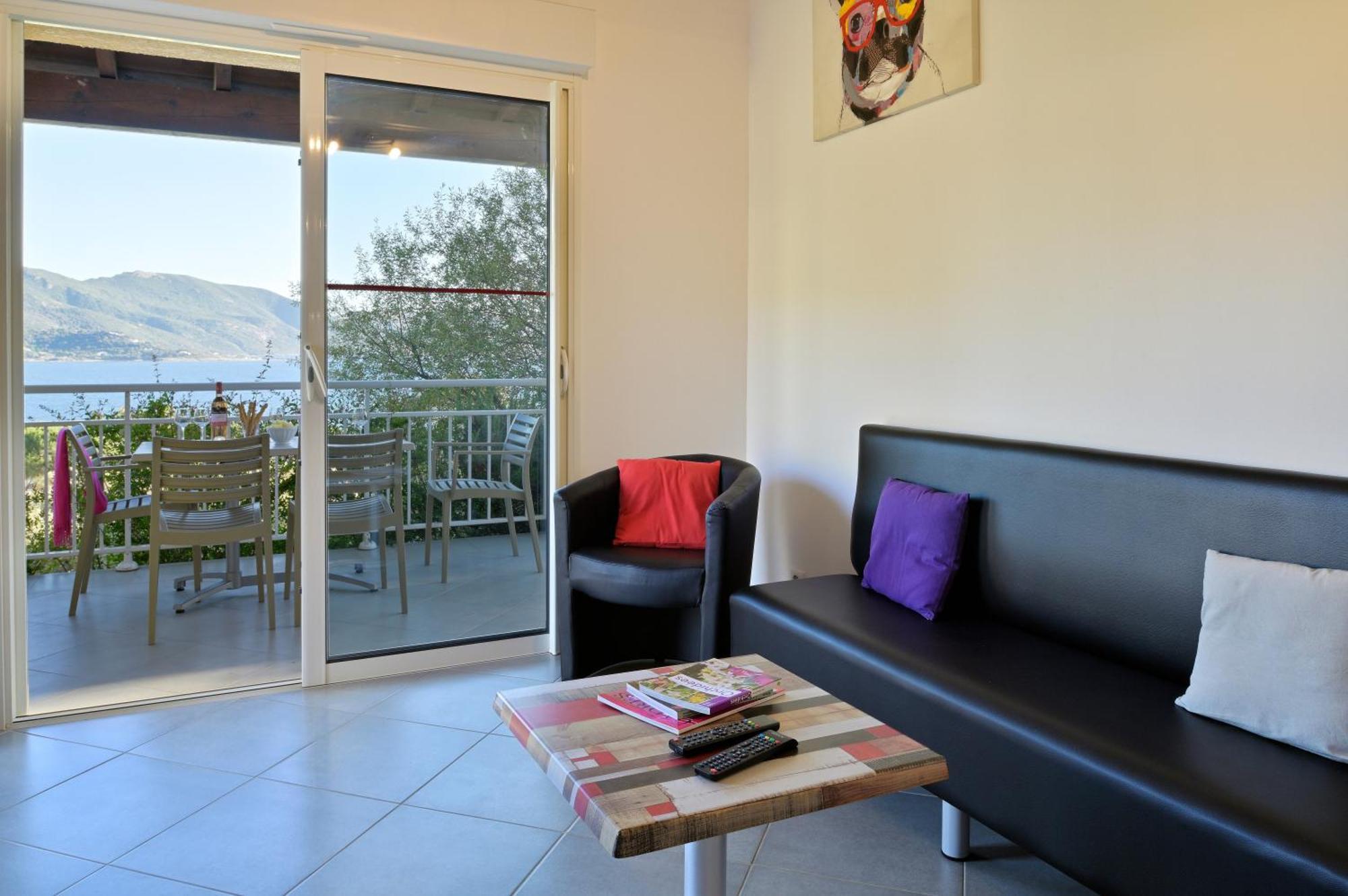 Residence Roc E Mare Тиуксия Стая снимка