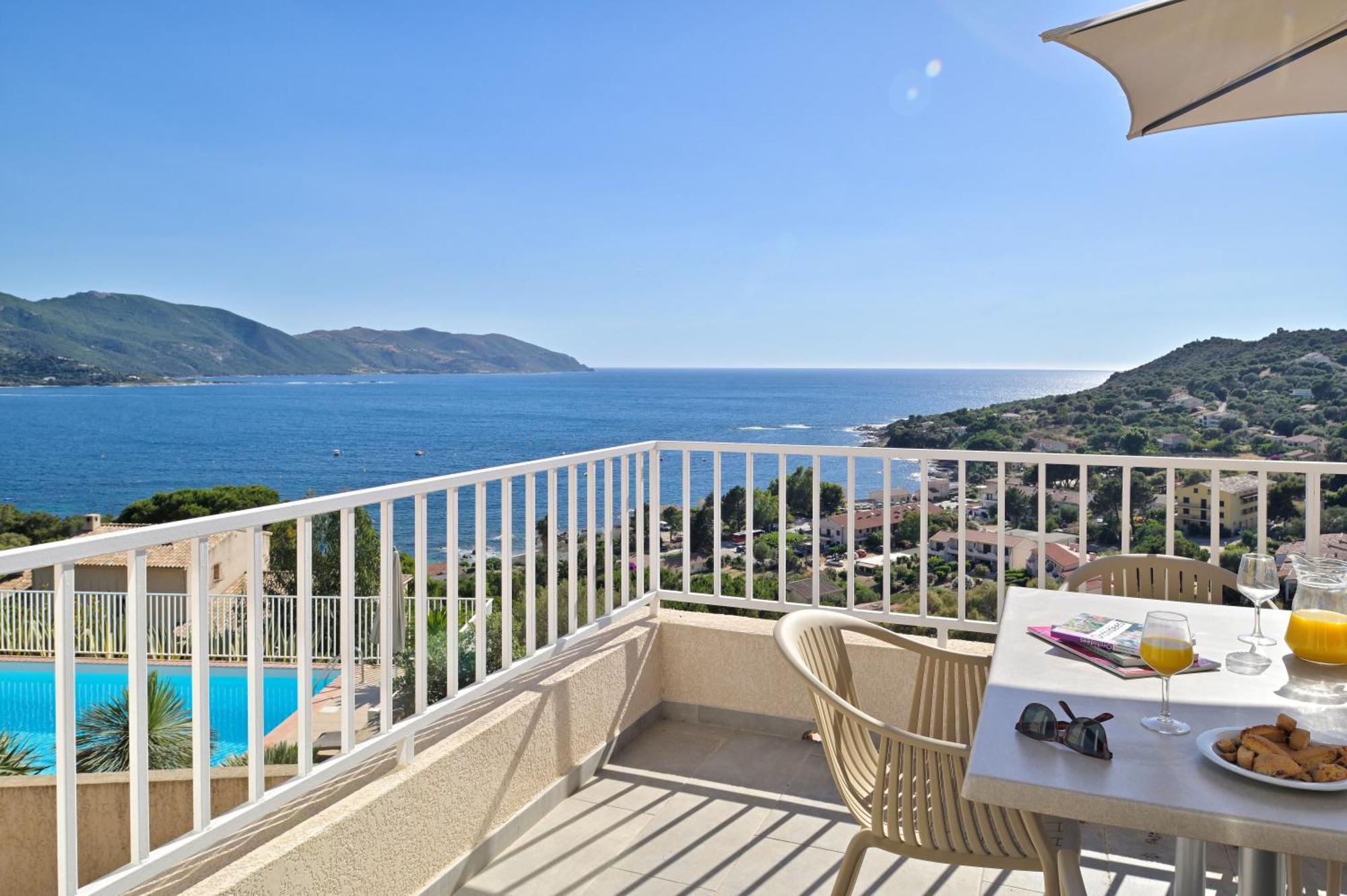 Residence Roc E Mare Тиуксия Екстериор снимка