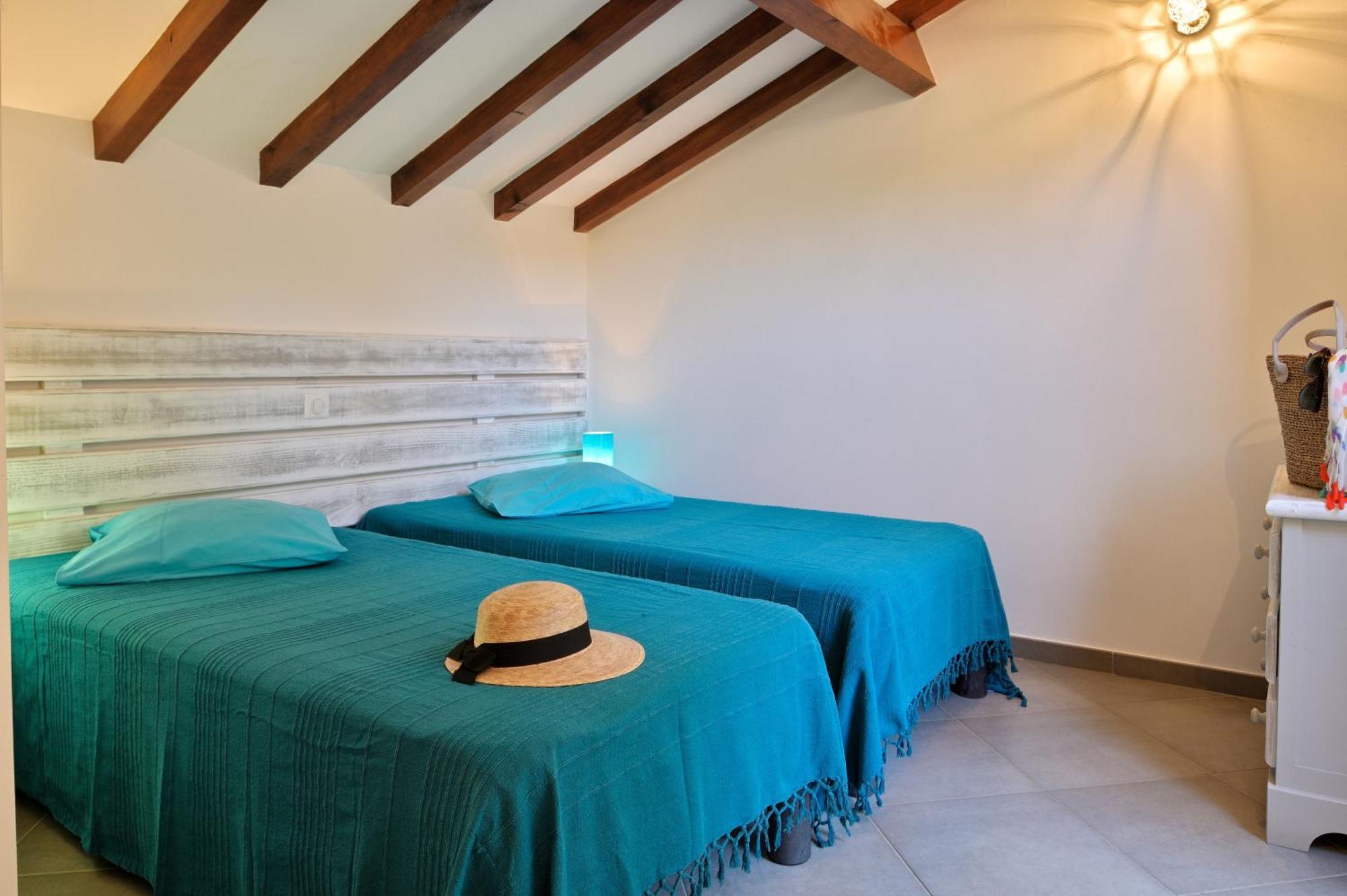 Residence Roc E Mare Тиуксия Стая снимка