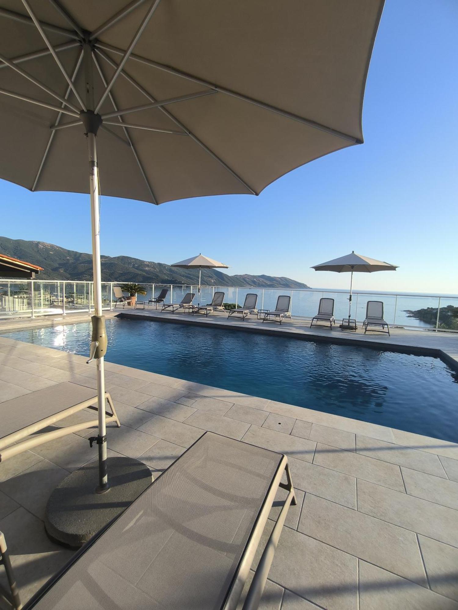 Residence Roc E Mare Тиуксия Екстериор снимка